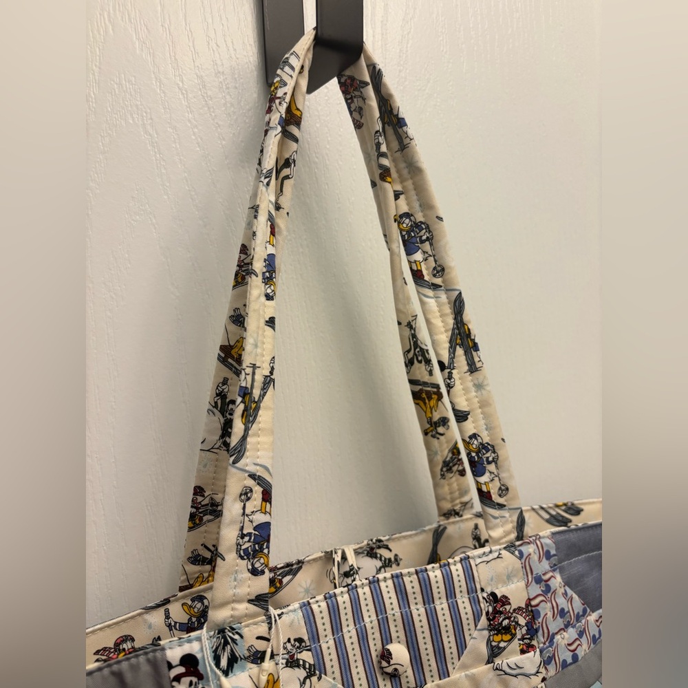 Vera Bradley Disney Tote NWT - Picture 5 of 10